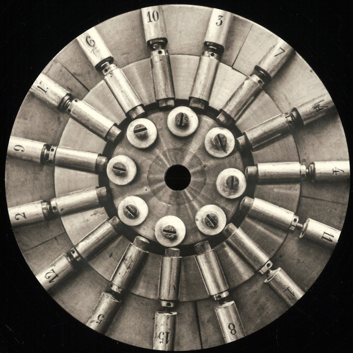 The Advent & Zein — Elektronically Minded